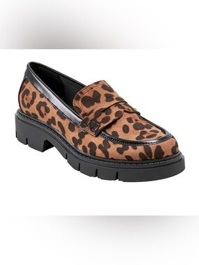 Women’s MARC FISHER Cube Lug Sole leopard print Penny loafers- Size 10